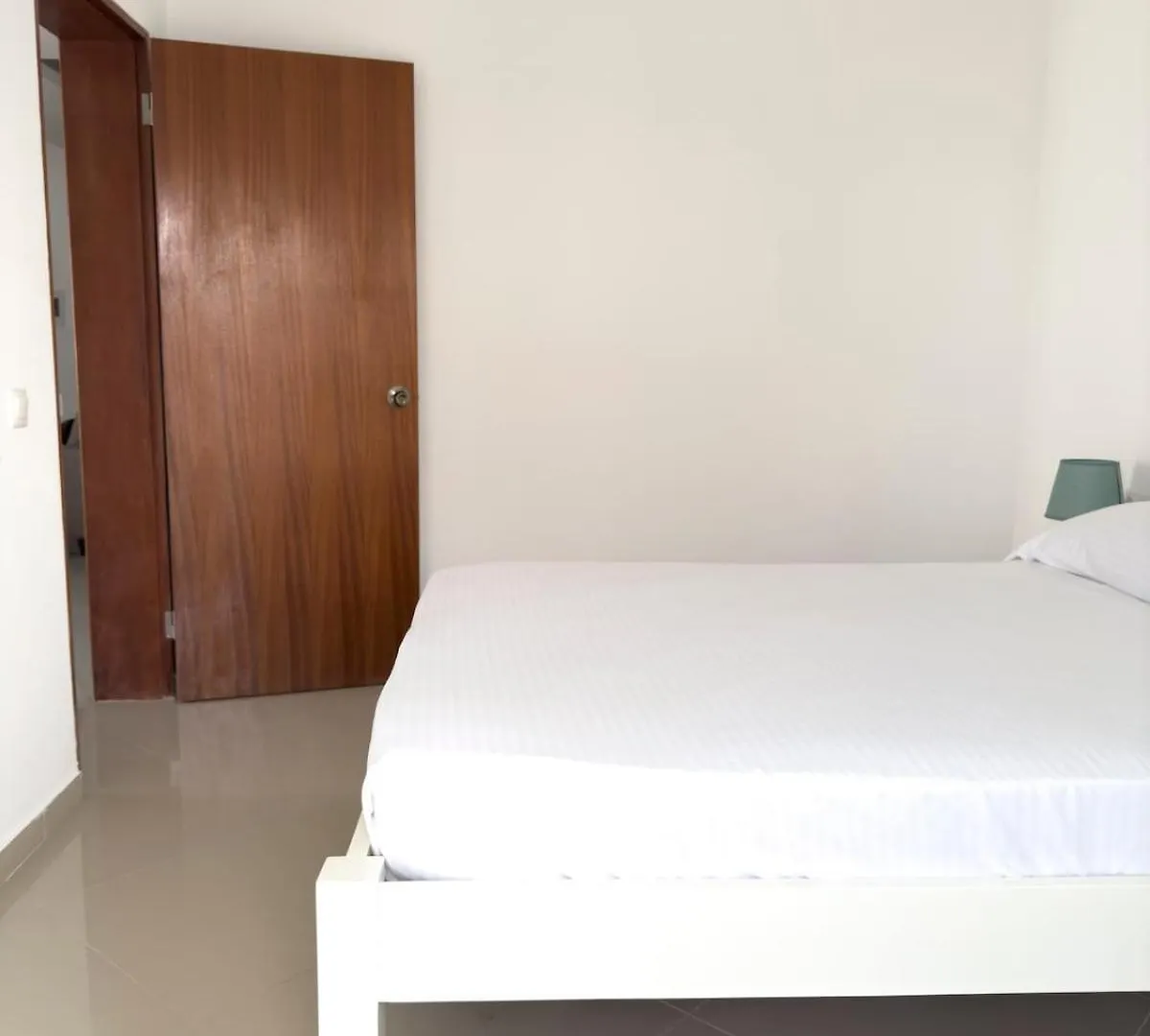 Spacious 2 Bdr Apt In Achada St Antonio - Lcgr Praia 0*,  Kapverdy